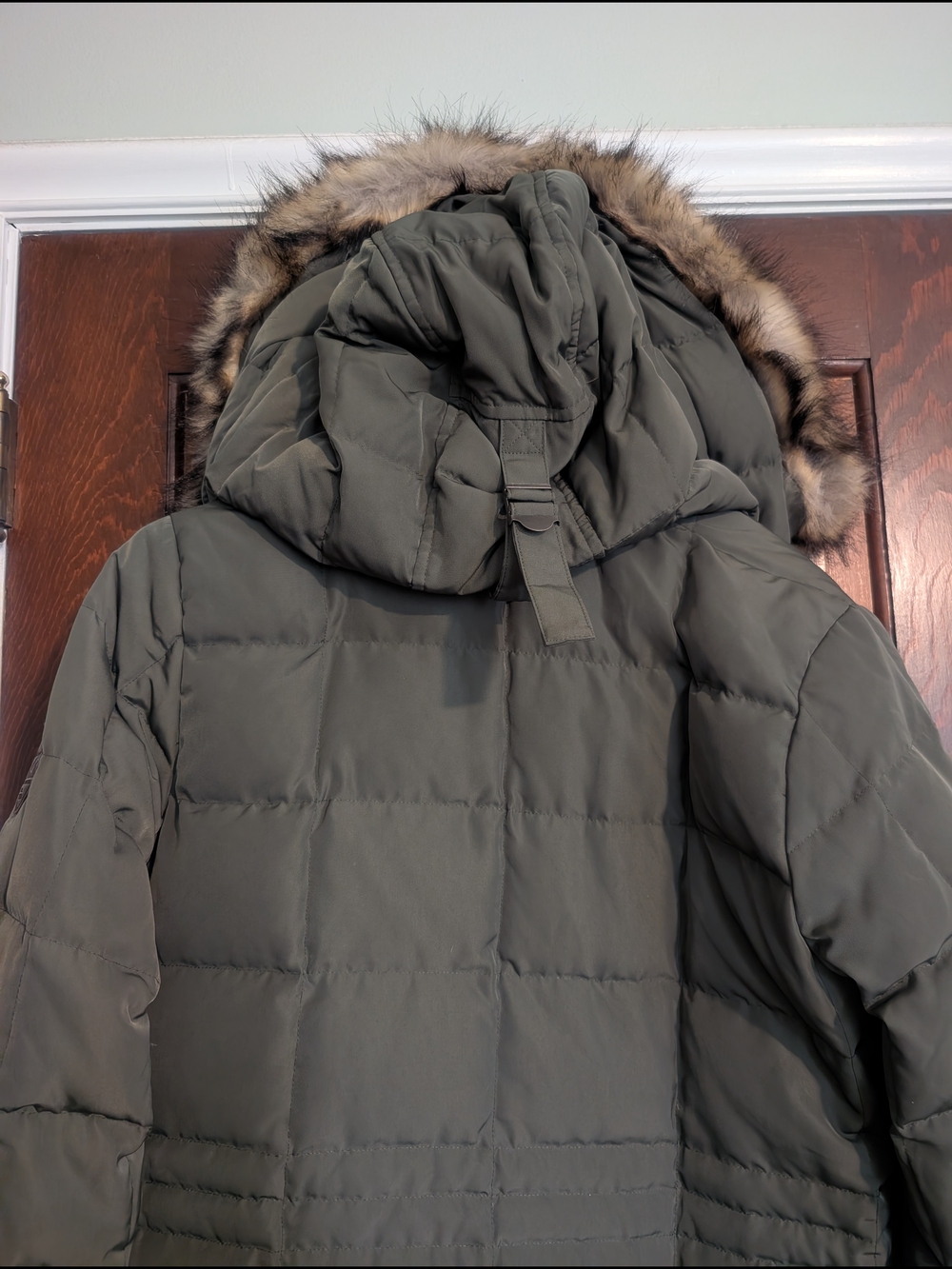Eddie Bauer Olive Green Women's Puffer Coat - Picture 8 of 8